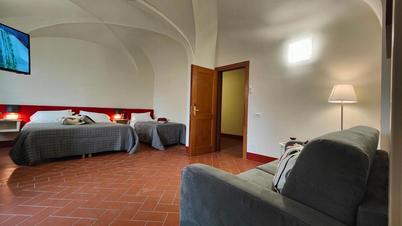 Chiostro Delle Monache Albergue Volterra