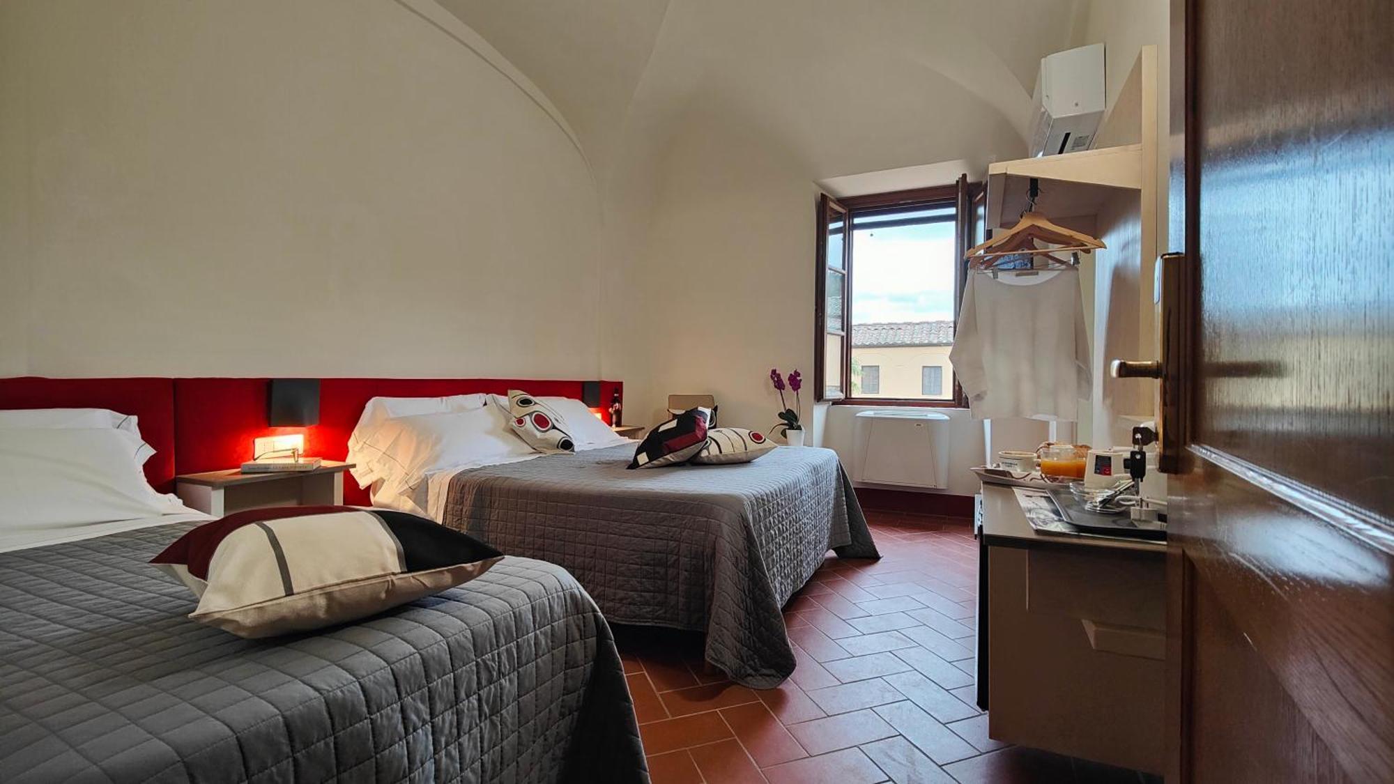 Chiostro Delle Monache *