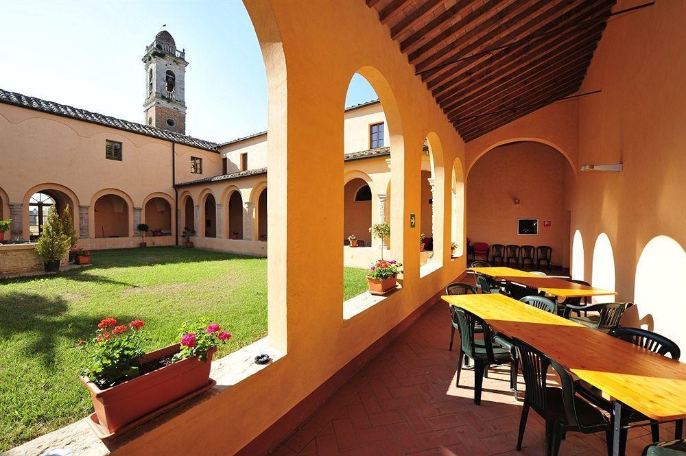 Chiostro Delle Monache Volterra